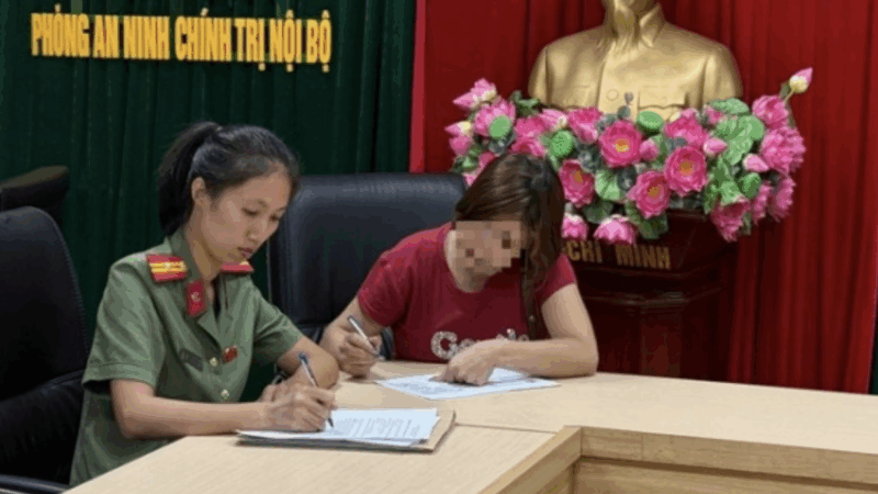 Rõ cái kết đắng cho người phụ nữ x:ú:c ph:ạ:m lực lượng chức năng sau vụ 2 qu:ái x:ế thông chốt, tông CSCĐ