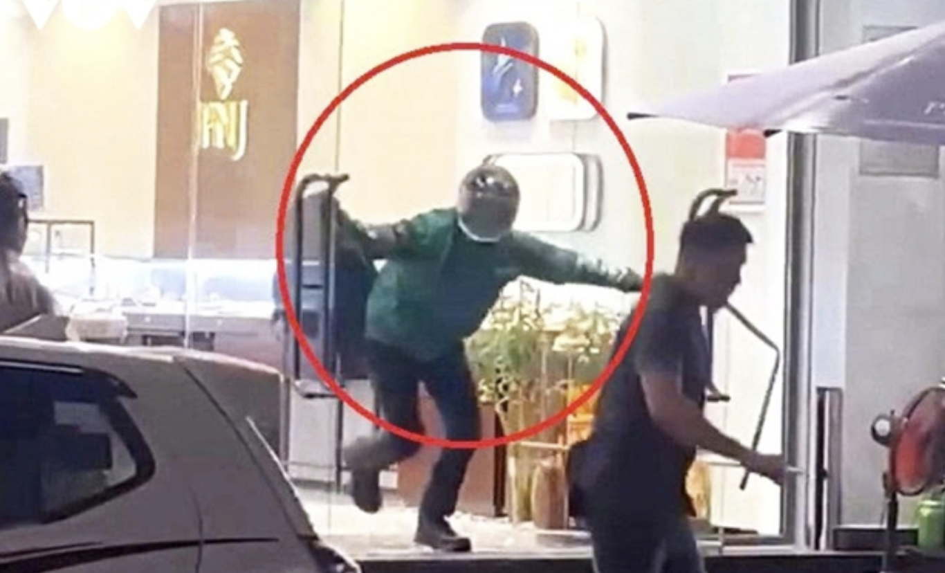 Hiện trường nơi bắt giữ tên c:ư:ớp người nước ngoài ở Đà Nẵng, hé lộ sự chuẩn bị kỹ càng của nghi phạm