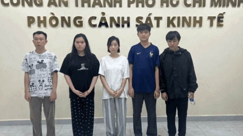 Chân dung ‘h:ot gi:rl’ đình đám đời đầu vừa bị bắt vì điều hành đường dây bán khí cười ở TP.HCM