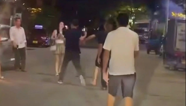 Vụ cô gái bị nhóm đàn ông h:ành h:ung trước quán karaoke: Tạm giữ hình sự 6 người, tới công chiện thật rồi