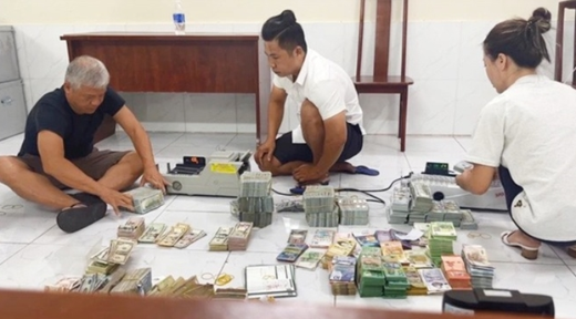 Lý lịch bất ngờ của ông chủ tiệm vàng Đức Long TP.HCM ‘r:ửa’ 100 triệu USD cho t:ội ph:ạm