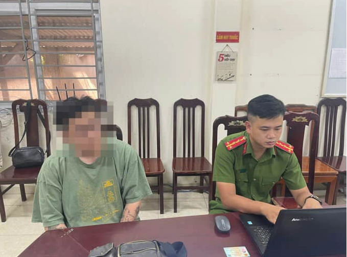 Triệu tập người đàn ông xăm trổ qu:ýnh cô gái tại chung cư ở Hà Nội