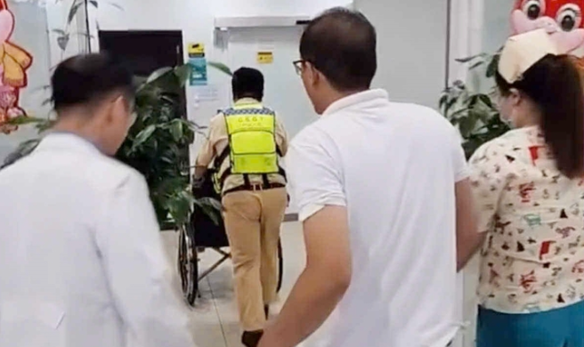 Ấm lòng: CSGT bật đèn, còi ưu tiên đưa th:ai phụ gặp nguy hiểm từ Tây Ninh về TP.HCM