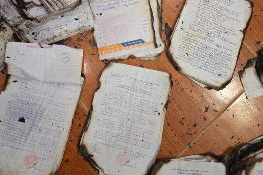 Tới công chiện: Thông tin n:ó:ng vụ nhiều đơn khiếu nại, tố cáo bị đốt trước khi một xã ở Bình Định cũ sáp nhập