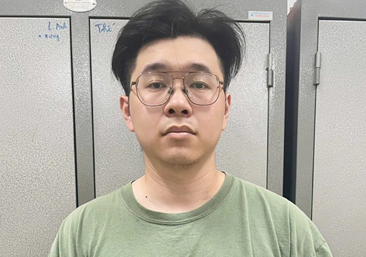 Tới công chiện: Người qu:ý:nh tới tấp phụ nữ ở chung cư bị khởi tố