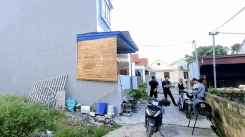 Lý do ‘thần đèn’ không tính phí di dời nhà sau khi tận mắt thấy hoàn cảnh của người xây nhầm ở Hải Phòng