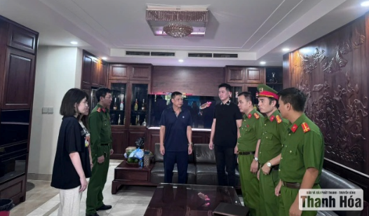 Rõ lý do công an khám xét khẩn cấp biệt thự của trùm giang hồ Mạnh ‘gỗ’, hé lộ qu:an h:ệ với Vi ‘ngộ’