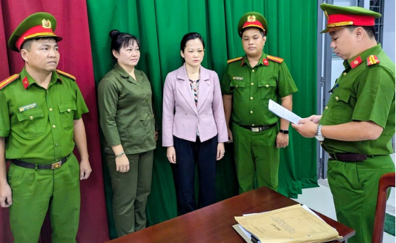 B:ắ:t khẩn cấp chủ cơ sở nha khoa Nguyễn Thị Tuyết Chinh hà:nh h:ung khách hàng