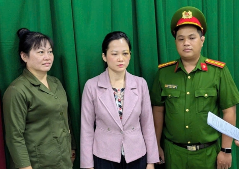 Thêm thông tin bất ngờ về bác sĩ nha khoa đánh khách hàng nhập viện, hàng xóm tiết lộ khó tin về phòng khám