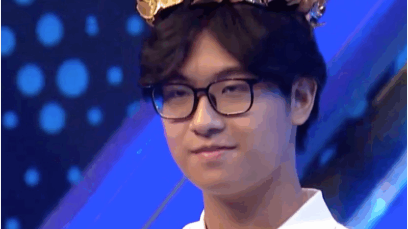 Đã rõ cách học của Quán quân Olympia 25, phụ huynh cần phải chú ý: “Đừng é:p các con phải học quá nhiều”