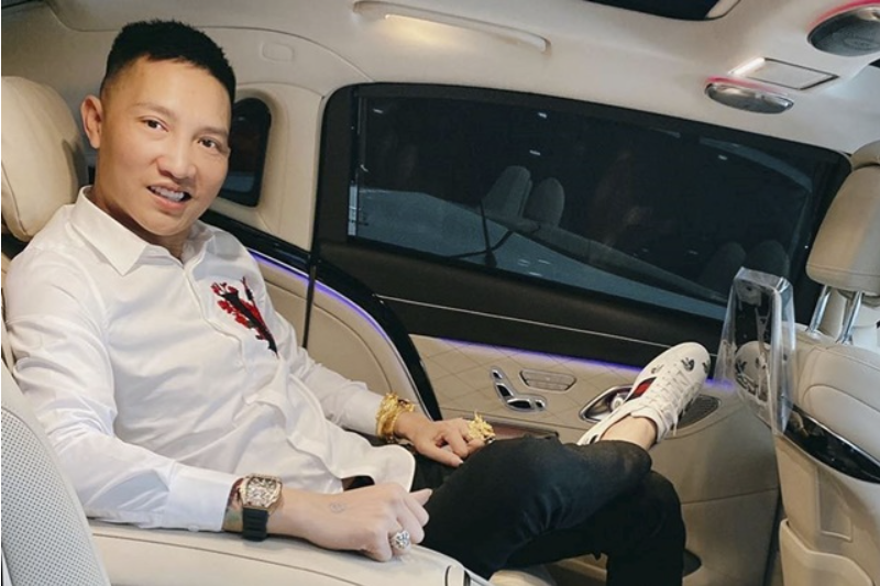 Bí mật đằng sau những chiếc siêu xe tiền tỷ, căn nhà hạng sang của Huấn Hoa Hồng: Hóa ra là từ đây mà ra