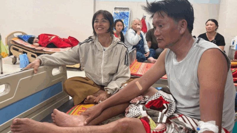 Không thể tin nổi điều kỳ diệu này, 48h số:ng x:ót trên biển: “5 lần thấy tàu, cố bơi lại cầu cứu”.