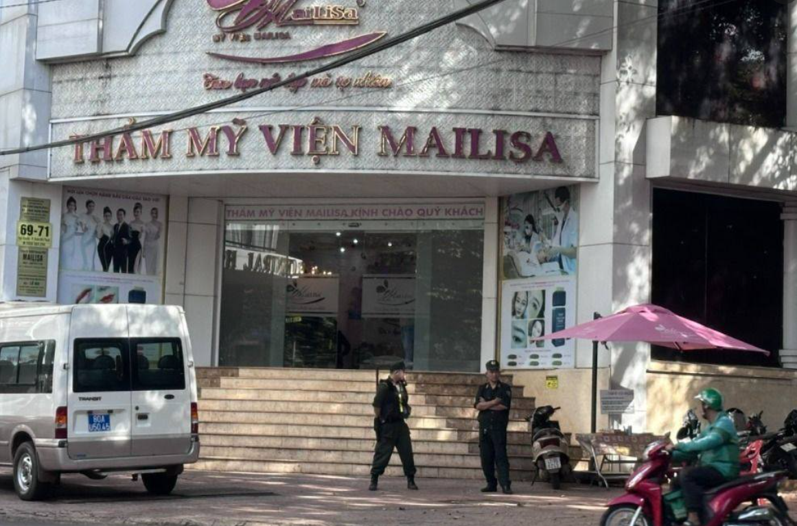 Thôi xong thật rồi, lực lượng chức năng bất ngờ có mặt tại 2 cơ sở thẩm mỹ viện Mailisa: ‘Chuyện gì thế này, că:ng quá đi’