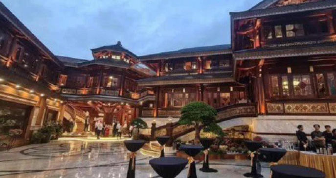 Rõ gia tài kếch xù của bà trùm Mailisa: ‘Biệt phủ 4000 mét vuông, dàn siêu xe sở hữu trăm tỷ, đồ dùng trong nhà toàn hàng hiệu xa xỉ’