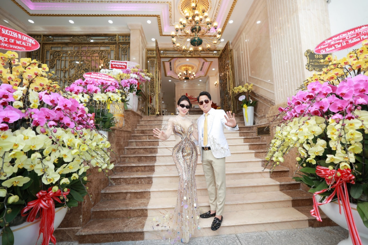 Thật bất ngờ, tài sản dù hàng trăm tỷ nhưng bà Mailisa chỉ đứng tên xe trị giá có 300 triệu: ‘Nhiều người thắc mắc’