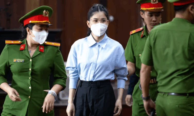 Hằng Du Mục đang phải nuôi con nhỏ: ‘Nhiều người thắc mắc có được tạm hoãn thi hành án không?’