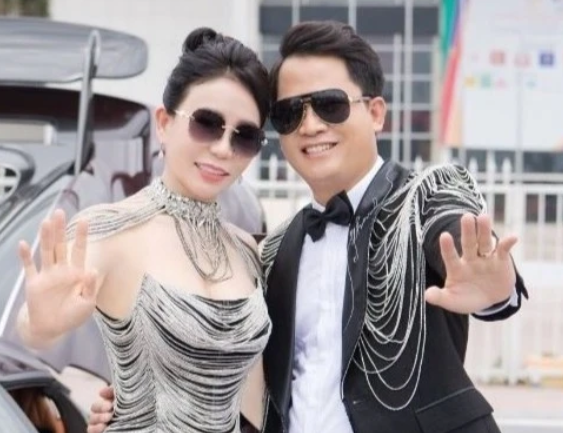 Vạ:ch tr:ần chi:êu tr:ò buôn bá:n của Mailisa: ‘Một ngày phải kiếm vài tỷ’