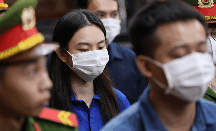 Tòa án giải thích vì sao không xem xét hành vi sản xuất kẹo Kera trong vụ án Thùy Tiên: ‘Hóa ra là thế này’