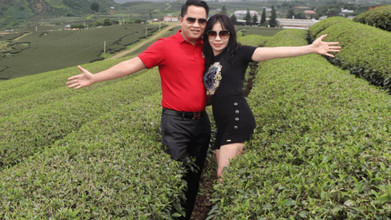 Rõ thân thế thật sự của 2 vợ chồng Mailisa: “Vợ mới chỉ học hết lớp 7, chồng thì làm quán kara kiếm sống qua ngày”