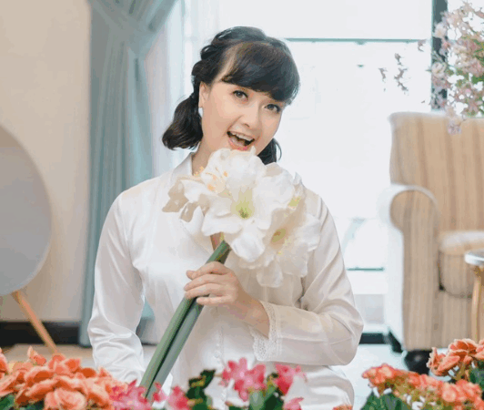 Lạ thật, nghệ sĩ từng thi hoa hậu và là người duy nhất trong dàn Táo Quân: ‘Không được phong NSND, NSƯT?’