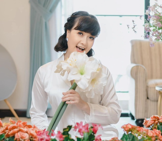 Lạ thật, nghệ sĩ từng thi hoa hậu và là người duy nhất trong dàn Táo Quân: ‘Không được phong NSND, NSƯT?’