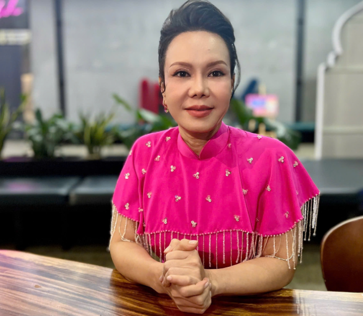 Việt Hương làm thêm nghề gì mà giàu sụ vậy: ‘Nghệ sĩ hài thôi mà tiền lắm thế?’