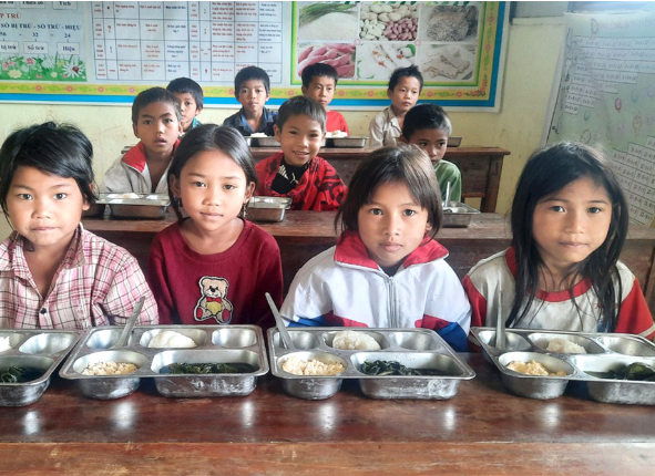 “Nuôi em” 3 tháng mới tá hoả phát hiện học sinh không được hỗ trợ: Chuyện gì thế này?