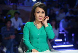 Việt Hương có hành động lạ trong ngày đám ta:ng của NS Thương Tín: ‘Nói 1 câu mà ai cũng buồn, đời mà, vô thường thật’