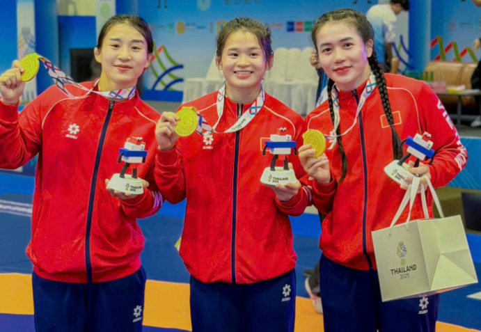 Xót xa với lời nói cuối cùng của bố 3 VĐV vừa giành được 3 tấm HCV cho Việt Nam.