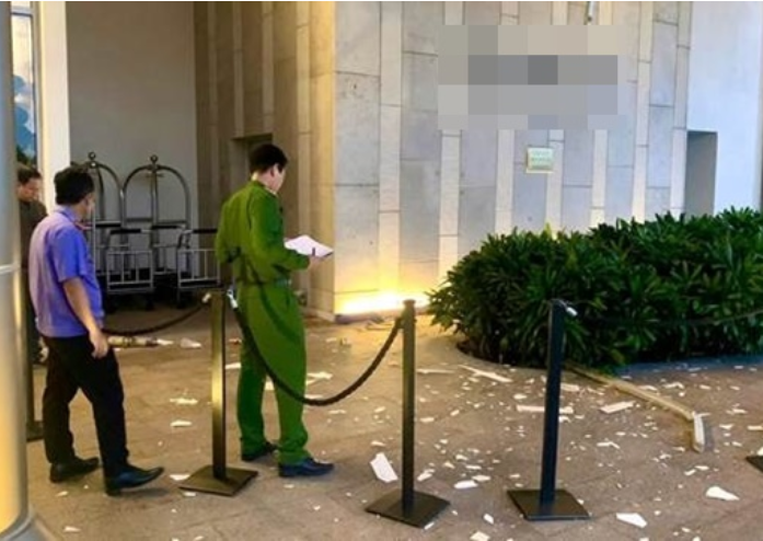 Thôi xong, camera ghi lại hình ảnh đáng ngờ vụ người đàn ông nước ngoài t:uv:ong trong khách sạn ở Đà Nẵng.