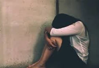 Thầy giáo bị t:ố sà:m sỡ nữ sinh lớp 8 chính thức bị nhận hậu quả đầu tiên: ‘Chuyến này mệt thật rồi’.