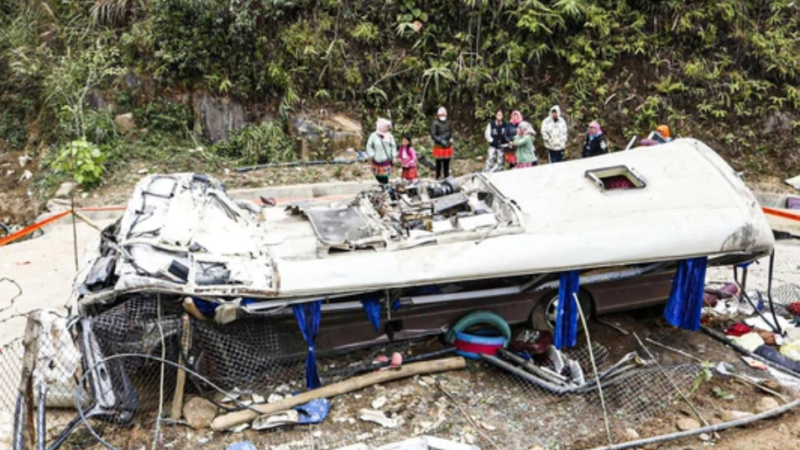 Sở GD&ĐT Lào Cai chia buồn với gia đình nạ:n nh:ân vụ lậ:t xe chở đoàn thiện nguyện.