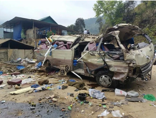 Vụ lậ:t xe từ thiện ở Lào Cai: ‘Cô gái 2k3 tiết l:ộ chi tiết rù:ng m:ình, kể về giây phút tho:át n:ạn’