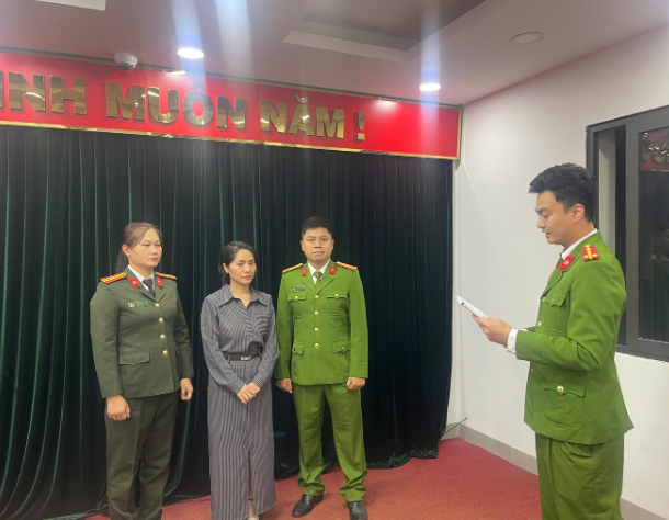 Thôi xong: Kh:ởi t:ố giám đốc công ty tổ chức chương trình ‘Về đây bốn cánh chim trời’: ‘Nghiệp tới ngay và luôn’