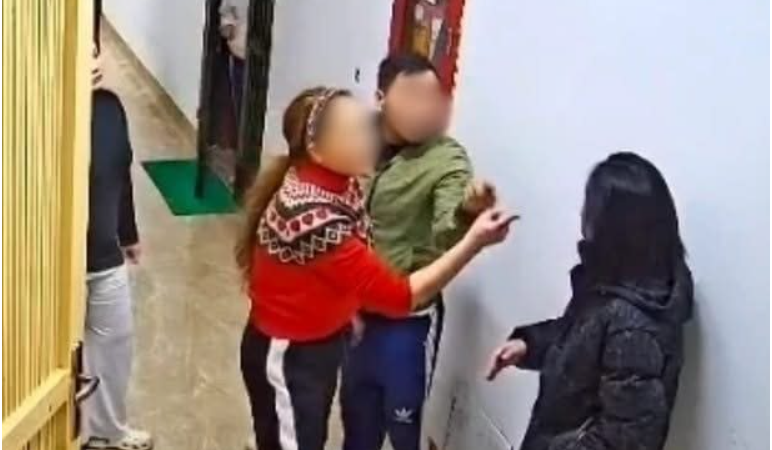 Vụ người phụ nữ bị hà:nh hu:ng ở chung cư Hà Nội: Thương quá khi n:ạn nh:ân tính b:án nhà, quá bức xúc