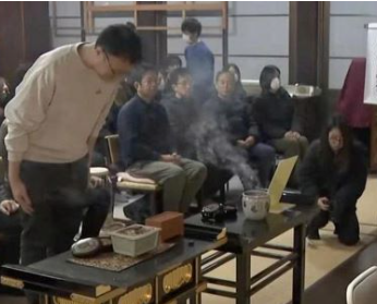 Không thể tin được: Ở bên Nhật tổ chức lễ cầu siêu kỳ lạ cho hàng triệu con gián và con muỗi để dễ siê:u tho:át.