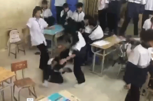 Công an vào cuộc vụ nữ sinh lớp 7 bị 6 bạn học hà:nh hu:ng, rõ tình trạng sức khỏe nạ:n nh:ân?