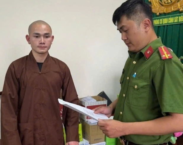 Chủ kênh Tóp Tóp Phú Tử bị kh:ởi t:ố vì lý do không ngờ tới?