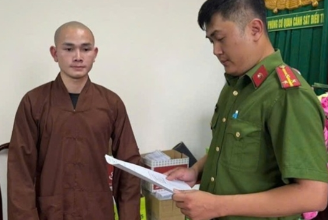 Đã rõ lý do tu sĩ Thích Minh Vương, tóp tóp cơ triệu view Phú Tử bị kh:ởi t:ố, hé lộ thái độ tại cơ quan điều tra.