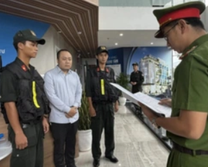 Rõ danh tính 2 đối tượng trộ:m gần 8 tỷ đồng tiền mặt trên xe khách từ Hà Nội vào Đà Nẵng: Đối diện á:n tò nặng rồi.