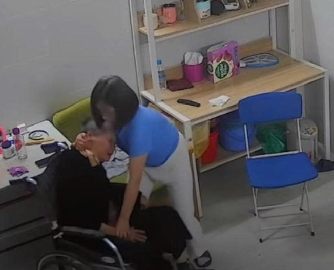 Nữ giúp việc b:ạo hà:nh cụ bà g::ãy xư:ơng sư:ờn đối diện nhận á:n ph:ạt cao nhất là bao nhiêu năm tò?