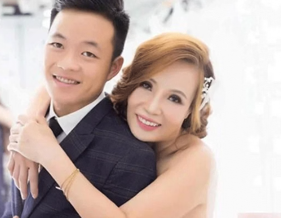 Chồng trẻ kém 36 tuổi nhắn nhủ với vợ cũ 62 tuổi: “Mong rằng em sẽ tìm kiếm được người phù hợp hơn”