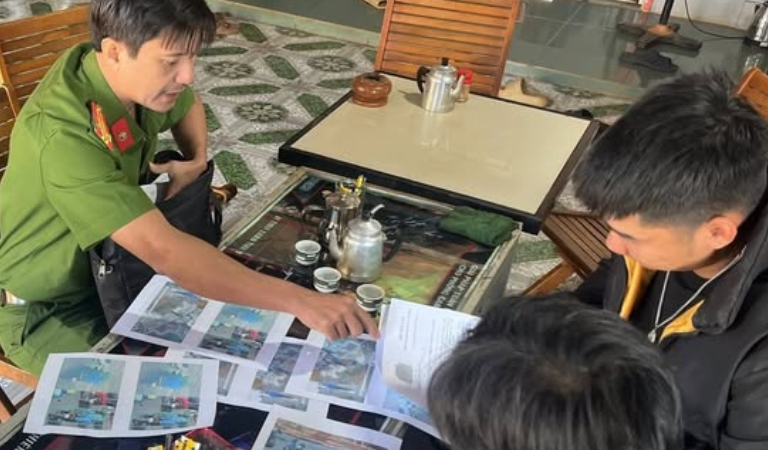 Công an vẫn tiếp tục gõ cửa từng nhà truy tìm m:anh m:ối vụ cư:ớ:p ngân hàng ở Gia Lai: Quyết tâm đưa th:ủ ph:ạm ra ánh sáng.