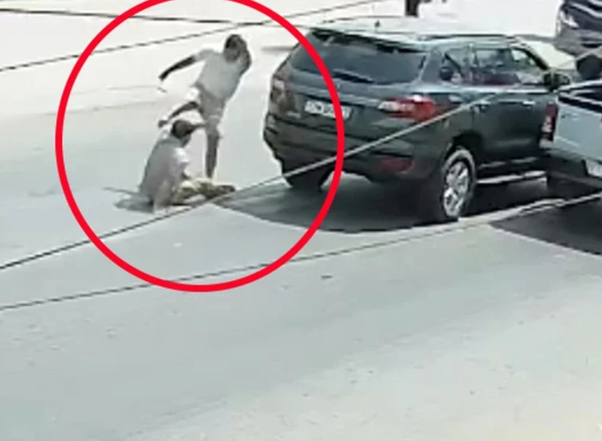 Rõ chân dung người đàn ông 64 tuổi bị tài xế xe bán tải đánh t:uvo:ng ở Tây Ninh: Nhìn mặt hiền lành, chất phác, chú đã xin lỗi rồi mà vẫn không tha.