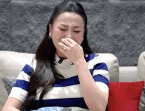 Khổ cho Phương Oanh: Ngồi yên cũng bị dí:nh vụ này tới vụ khác, hết ông chồng rồi giờ tới mẹ ruột và em trai, chịu thật!