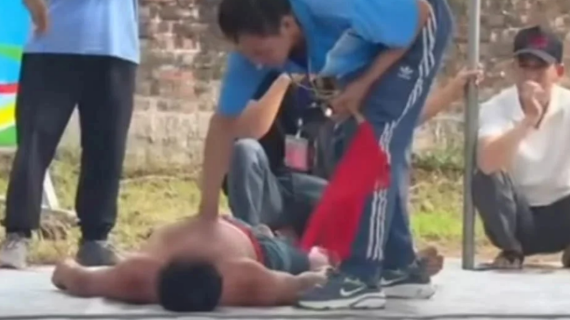 Rõ ph:áp l:ý trong vụ đô vật bị t:uvo:ng khi tham gia hội vật làng đầu năm ở Hà Nội: Tất cả đã rõ rồi.