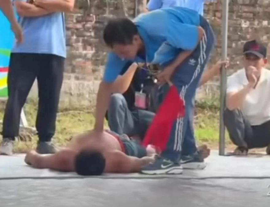 Rõ ph:áp l:ý trong vụ đô vật bị t:uvo:ng khi tham gia hội vật làng đầu năm ở Hà Nội: Tất cả đã rõ rồi.