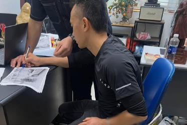 CA vào cuộc vụ tài xế xe b:án tải ch:èn é:p xe máy ng:ã xuống đường: “Thôi xong thật rồi”