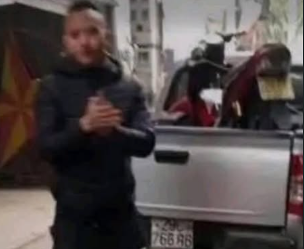 CA đang làm việc với tài xế xe bán tải: “Chuyến này đi xa thật rồi, t:ội không hề nhẹ đâu”