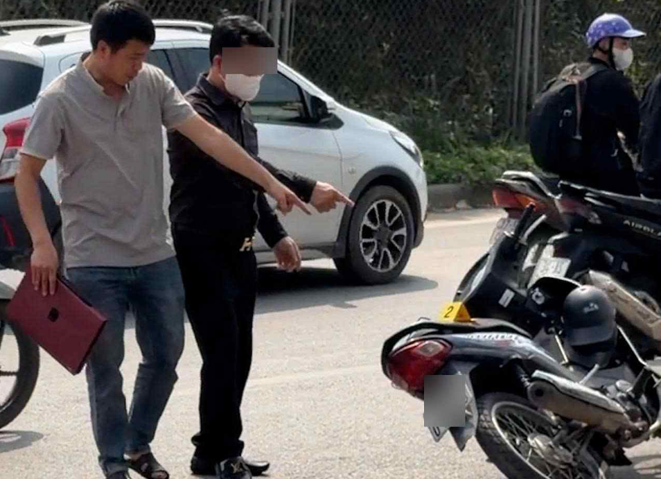 Người đi xe máy kể lại tất tần tật vụ xe b:án tải ch:èn é:p ng:ã xe giữa đường: “Nói rõ hết luôn”